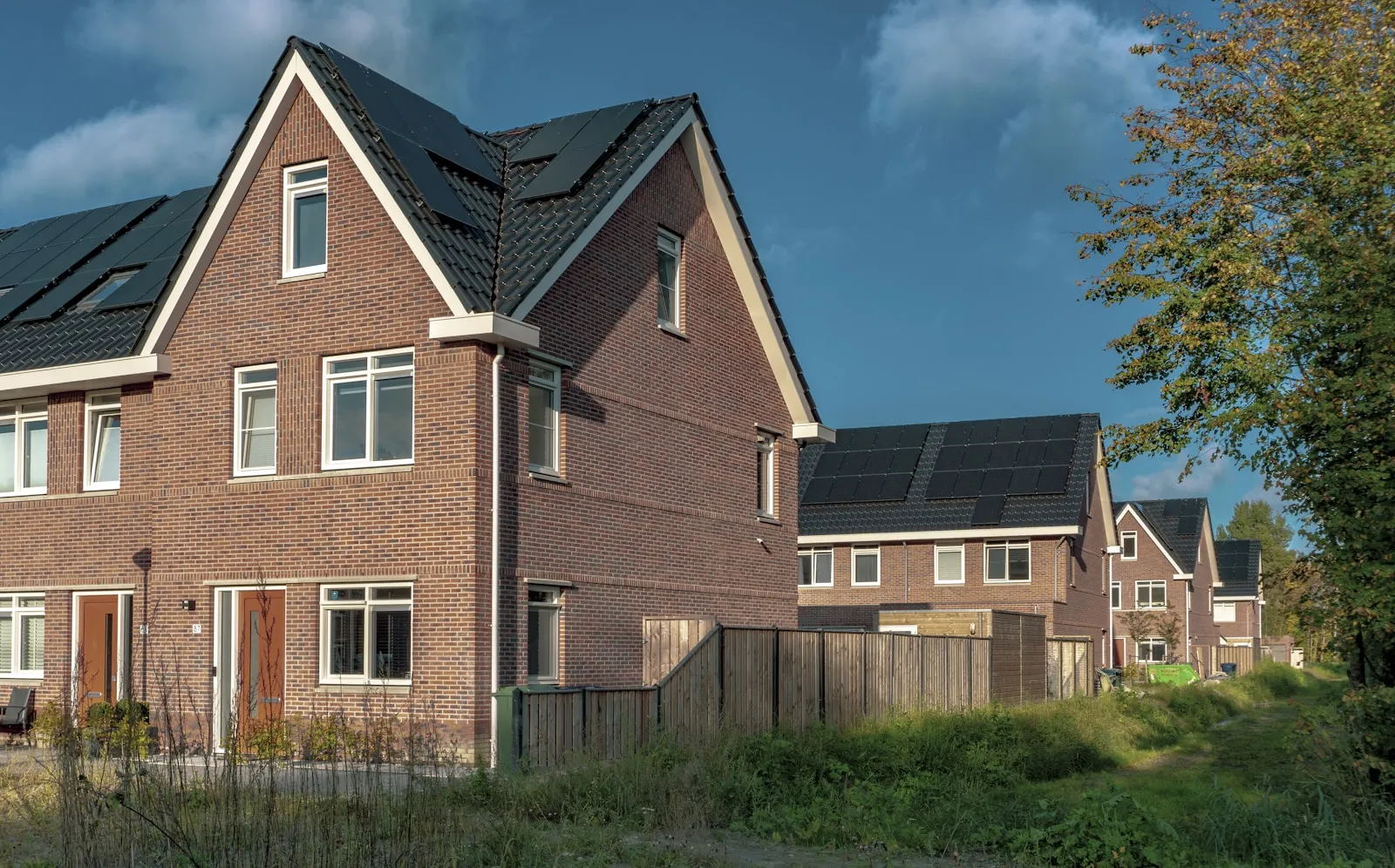 Zonnepanelen vermogen kiezen: hoeveel Wp heeft u nodig?